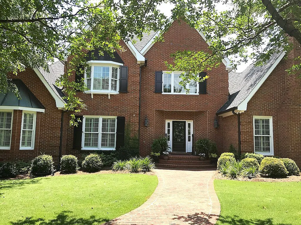 1760 Spartan Ln photo 1