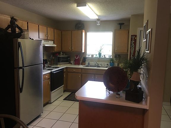 2nd image of 8458 Coastal Breeze Ct