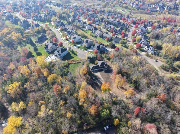 5741 Juneau Ln N, Plymouth, MN 55446