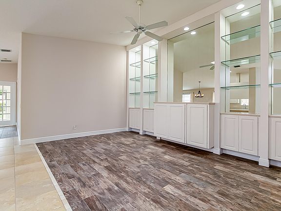 4th image of 10465 SW Stratton Drive