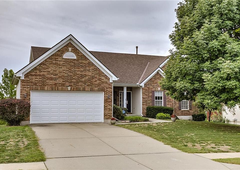 1st image of 1029 Maple Woods Dr