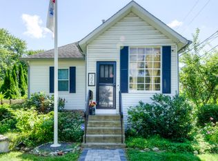 306 Whalom Rd, Lunenburg, MA 01462