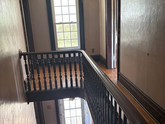 17th image of 101 N Washington St