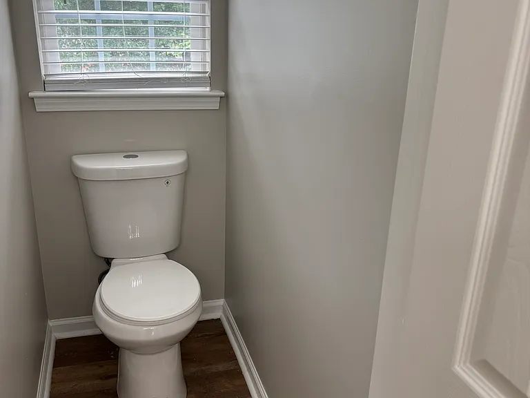 2435 Normancrest Ct — Photo 23