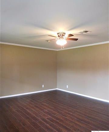 5th image of 806 Warren Dr