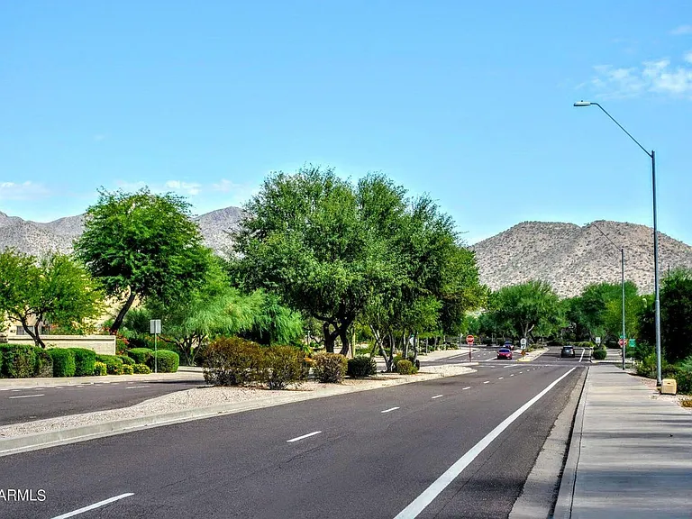 Majestic Mountain Views as you enter this Nice Community