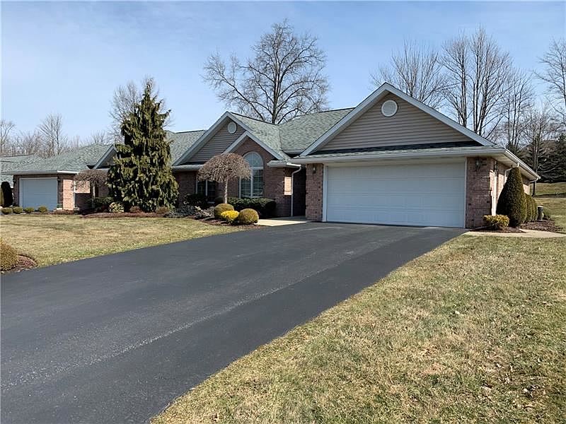 1st image of 214 Orchard Park Dr