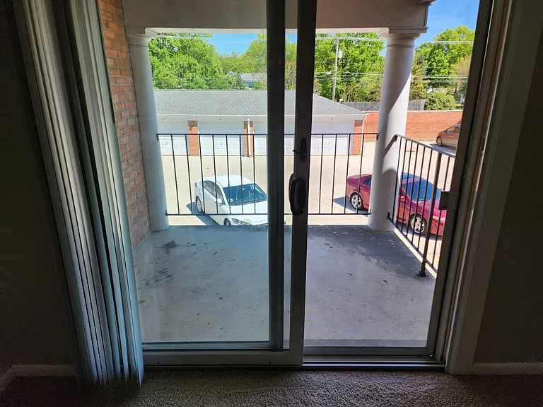 560 Shorely Dr #204 — Photo 4