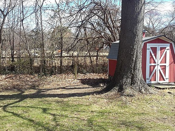 Barn & Back Yard
