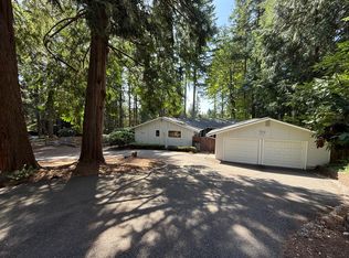 13845 NE 37th Pl, Bellevue, WA 98005