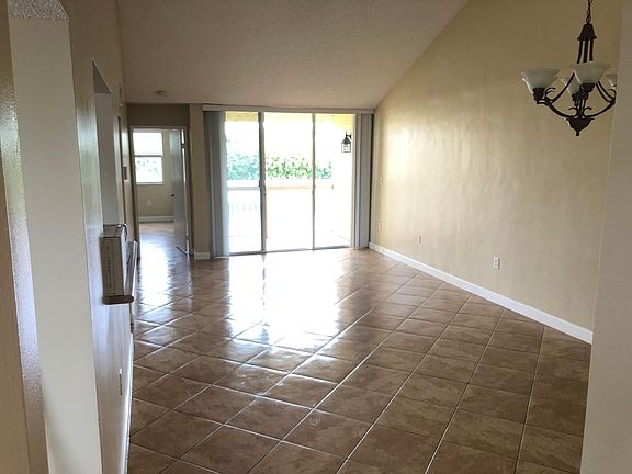 4th image of 9797 NW 49th Ter