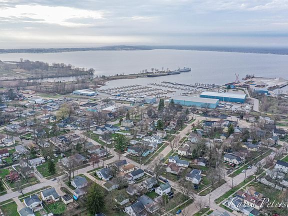 4th image of 1843 Fair Ave