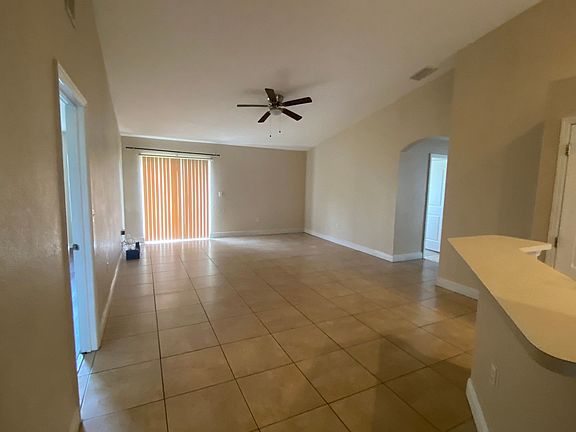 3rd image of 701 Leonardo Ct