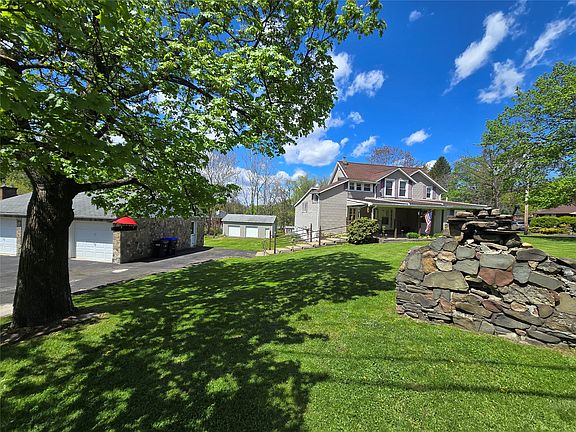 2nd image of 1068 Glenwood Rd