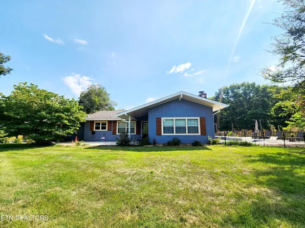 1540 Bluebird Cove Ln, Sevierville, TN 37862