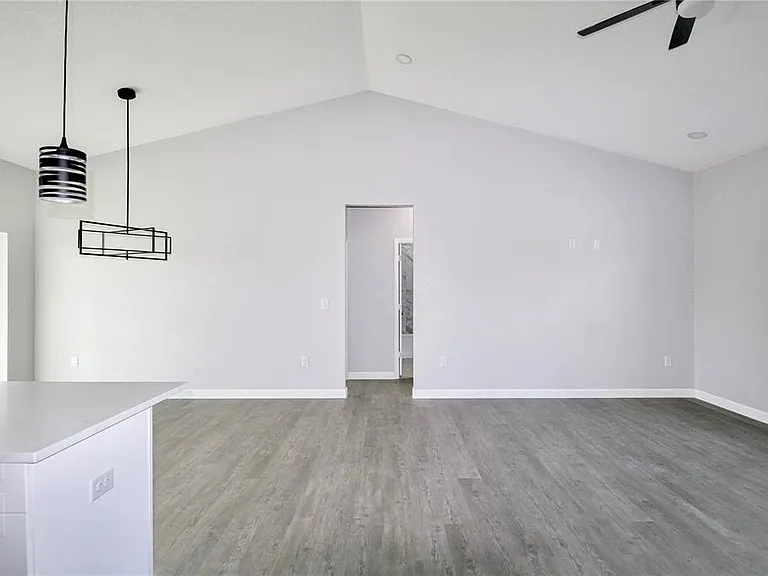 7335 Domenico St — Photo 8