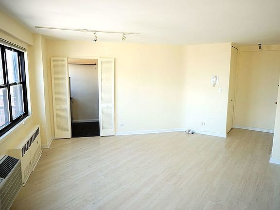 5th image of 31 Jane St APT 12A