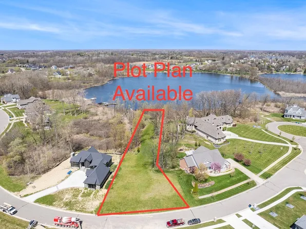 4260 McCormick Dr, Linden, MI 48451
