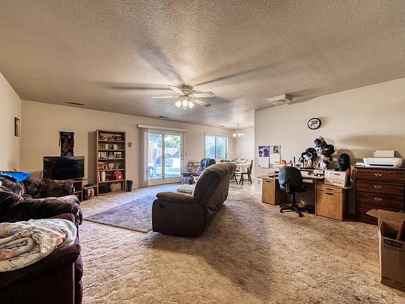 2nd image of 6633 El Camino Dr