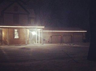 216 W Meridian Rd, Sharpsville, IN 46068