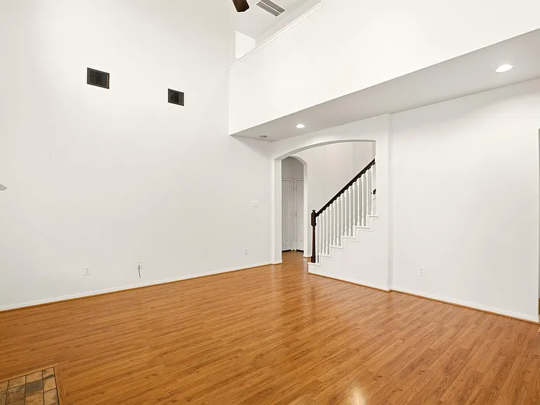 3906 Tigris Ridge Dr — Photo 9