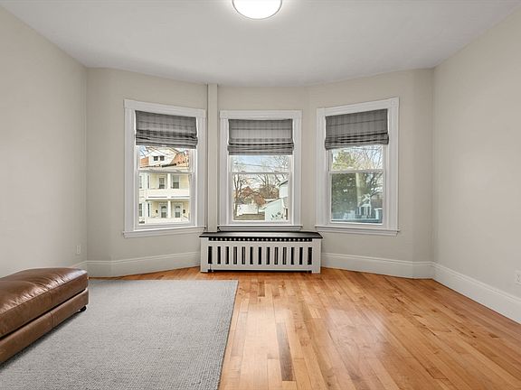 4th image of 7 Parker St #1
