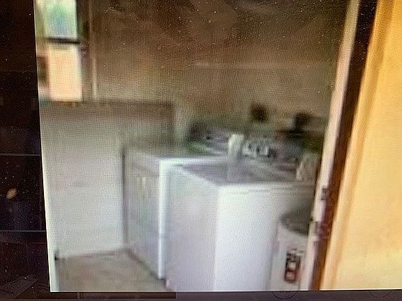 4th image of 210 SE 4th Ave