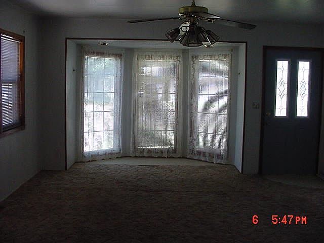 2nd image of 803 N Irving St