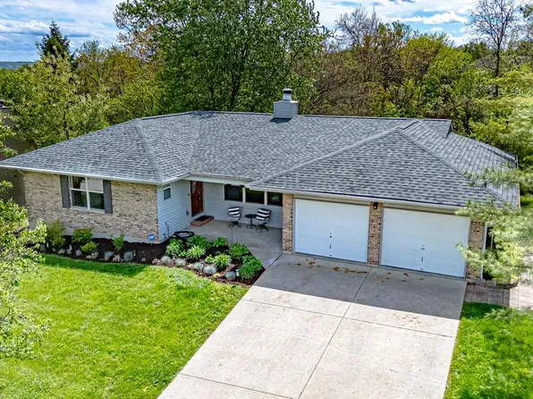 1071 Hartford Cir, Lawrenceburg, IN 47025