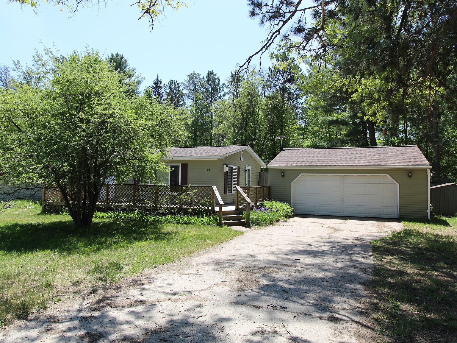 118 Woodleaf Dr, Grayling, MI 49738 Zillow