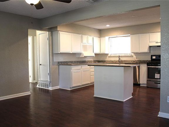 5th image of 3341 Caribbean Dr