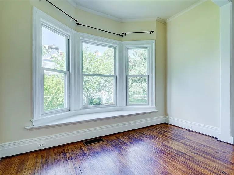 14 Vick Park #A — Photo 24