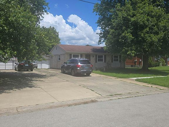 3rd image of 8203 Edsel Ln