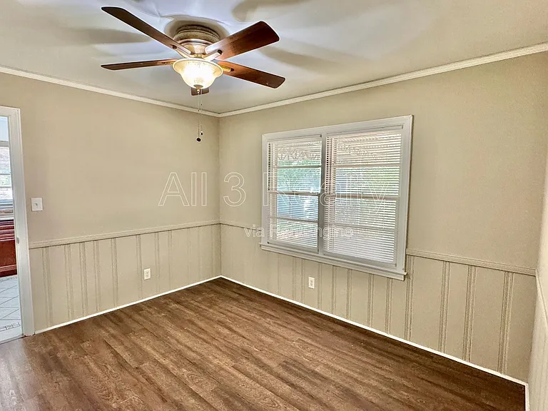 804 Hillman St — Photo 30