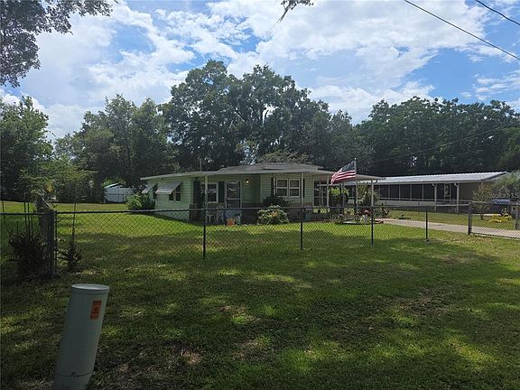 3rd image of 16920 SE 101ST AVENUE ROAD