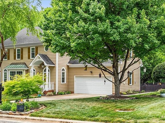 3rd image of 6110 Lindley Woods Dr