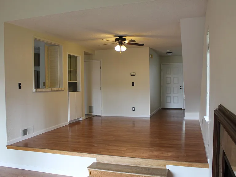 131 Stoney Creek Rd — Photo 2