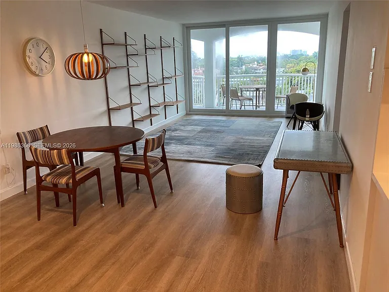 5401 Collins Ave #320 — Photo 42