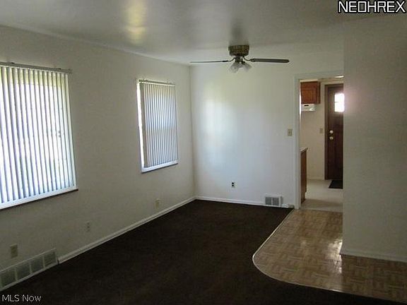 3rd image of 18411-18417 Puritas Ave