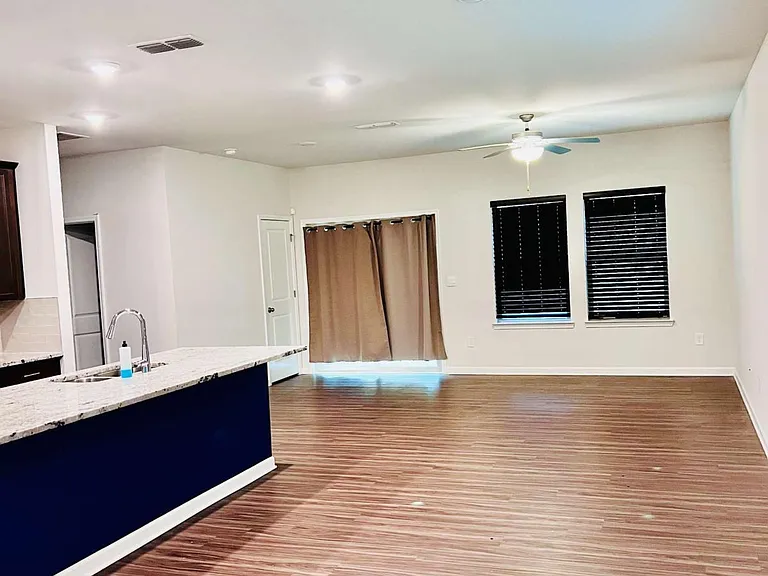 5301 Glade Park Dr — Photo 5