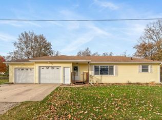 226 Longview Dr, Waterloo, IA 50701