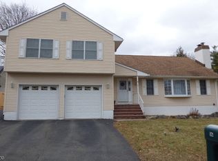 16 Birch Dr, Newton, NJ 07860