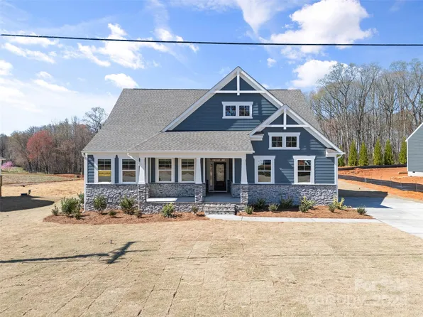 Boomer Ct #13, Statesville, NC 28677