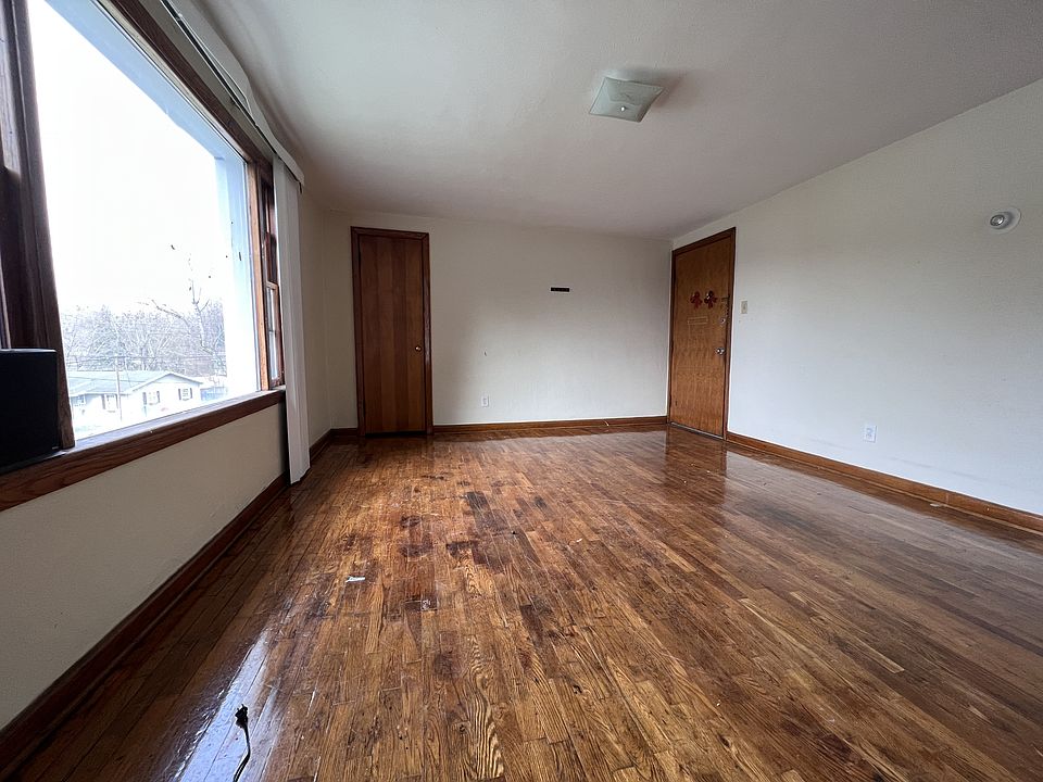 1st image of 101 Lough St APT 4