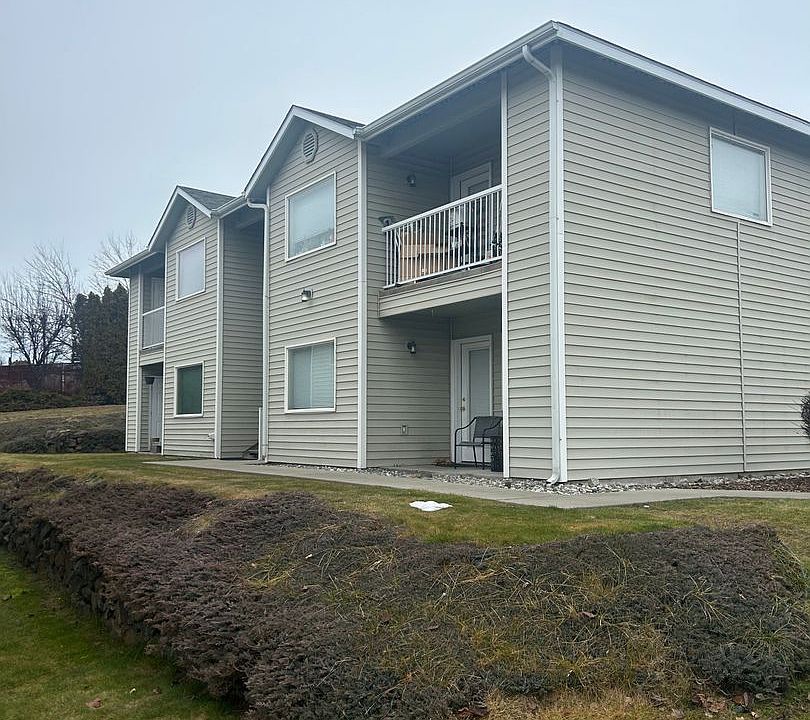 1st image of 597 Eastmont Ave #C