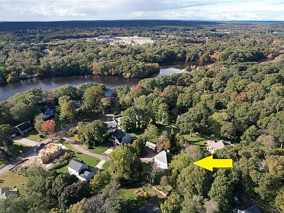 5th image of 143 Oakwoods Dr