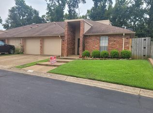 414 Amberwood Cir, Tyler, TX 75701