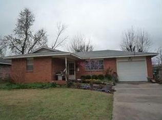 814 Gwenn St, Springdale, AR 72762