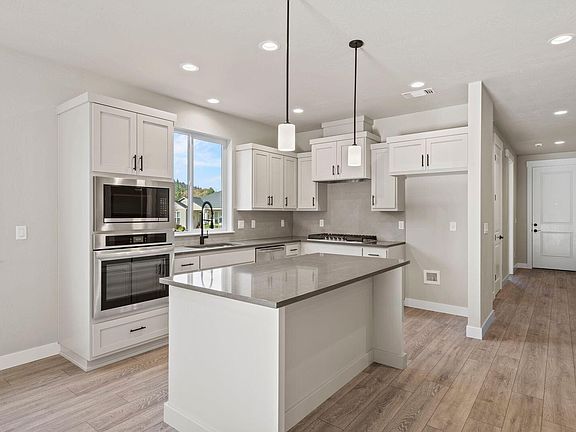 6th image of this home