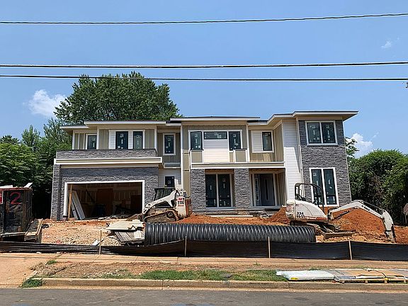 2nd image of 6814 Dean Dr